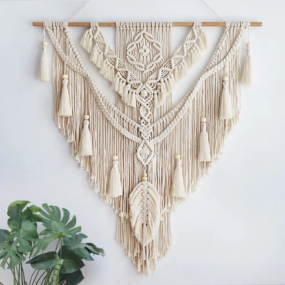 BohoWoven - Scandinavische boho macramé wandhanger | Scandinavische Boho Macramé Wandhanger 75x95cm | Handgemaakt | Wanddecoratie voor Woonkamer & Slaapkamer | Decoratief Design | Elegante Wandversiering | Kleur Beige Geel