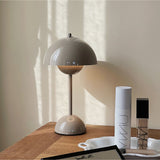 GlowNest - Compacte LED-tafellamp voor een elegante verlichting