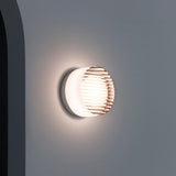 Moderne Ronde LED Wandlamp – Strakke Frosted Glas Ontwerp voor Zachte Sfeer