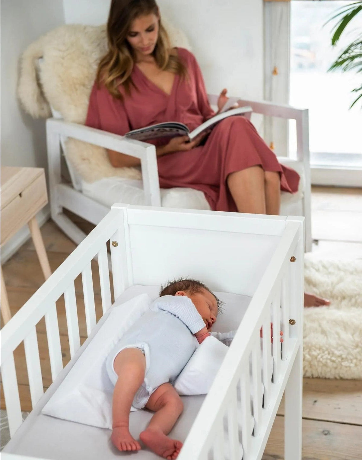Baby Anti-Roll Kussen – Comfortabele 45° Slaappositie, gemakkelijk wasbaar