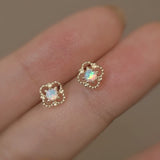 Zachte Vintage-Oorbellen met Opal – Seraphina