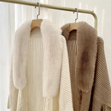 ChicFur | Omarm de elegantie van de winter met luxe wollen kraagvesten!