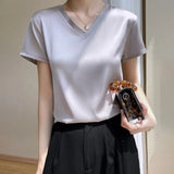 Luna Tee | Luxueus T-shirt voor de moderne minimalist!
