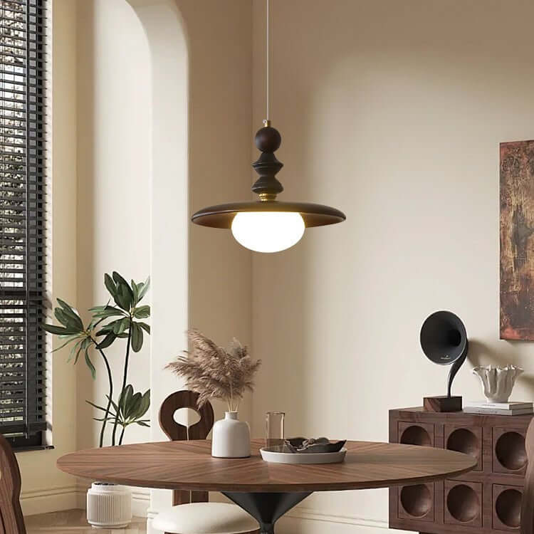 Hanglamp met houten accenten