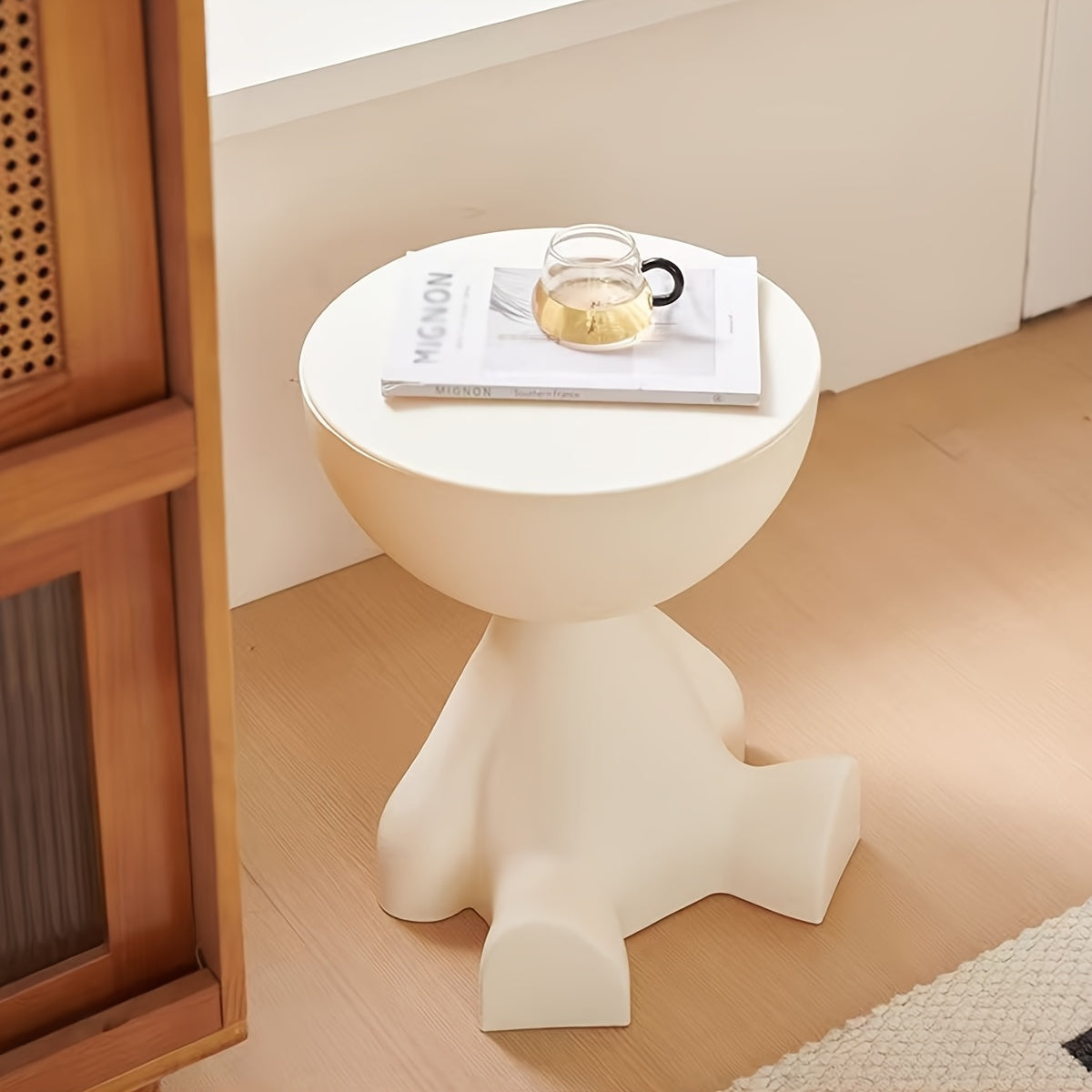 Creatief Beer Nachtkastje – Modern en Multifunctioneel voor Elke Kamer