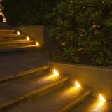 Zonne-energie LED lampen set voor het verlichten van trappen en tuinen