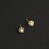 Zachte Vintage-Oorbellen met Opal – Seraphina