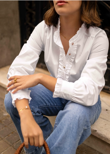 Chique Witte Damesblouse met Gouden Knopen – Isalie
