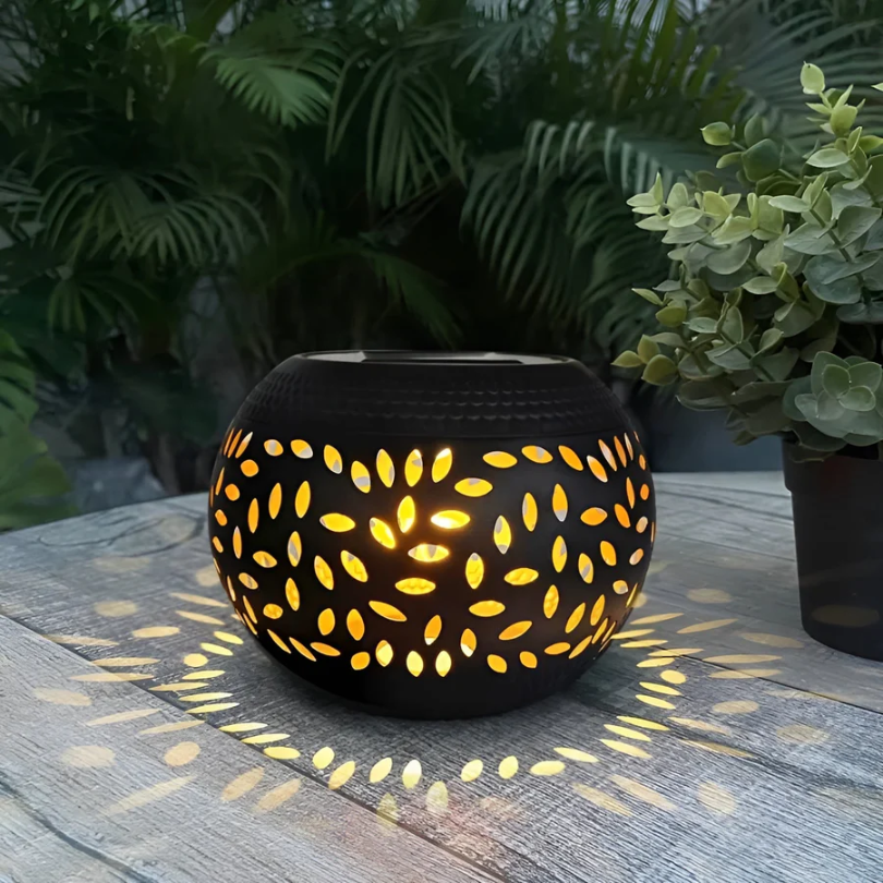 Gepunte Zonne- tuinverlichting - LumoPattern
