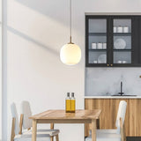 Noordse Opal Glas Hanglamp – Elegante Lantaarnontwerp voor Zachte Sfeer