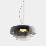 Moderne glazen hanglamp met gelaagde kap – design geïnspireerd op retrostijl