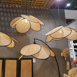 Rieten Wicker Vloerlamp – Handgemaakte Natuurlijke Elegantie voor een Warme Sfeer