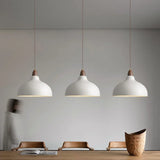Moderne Hanglamp met Houten Accent – Minimalistisch Design