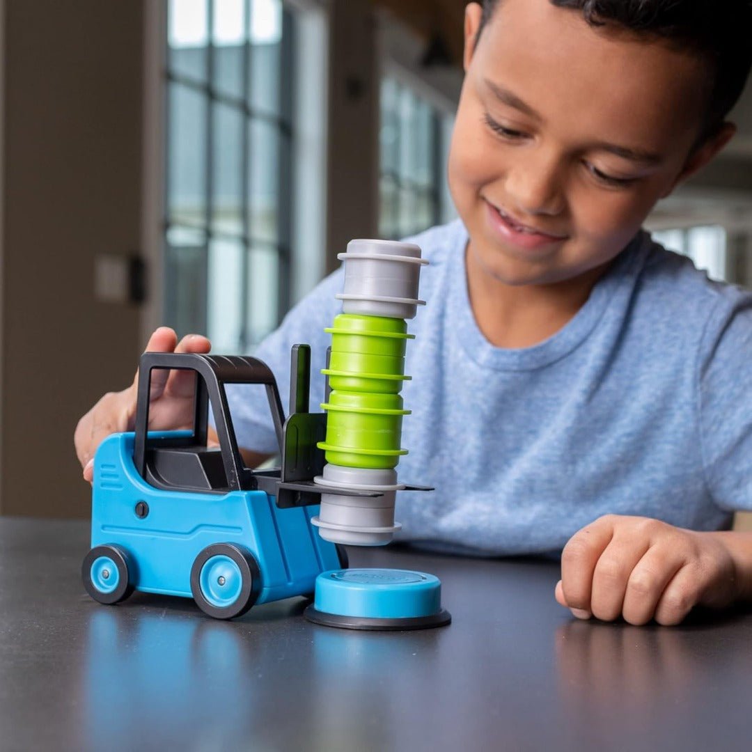 Stapelspeelgoed met Heftruck – Leerzaam spel ter bevordering van behendigheid en concentratie